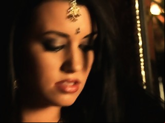 Having A Look At This Asian MILF While Dancing Gracefully amateur hd indian video