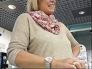 Do you have s HAIRY pussy mature milf hd videos video